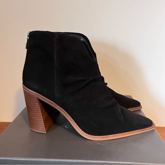 Vince Camuto Wenmina Black Suede Heel Pointed Modern Western Bootie NEW - Picture 5 of 14